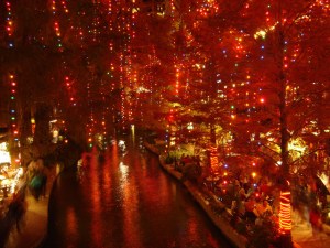 "Riverwalk Christmas 05" Photo by Zereshk, 2005 
